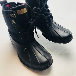 hilfiger duck boots